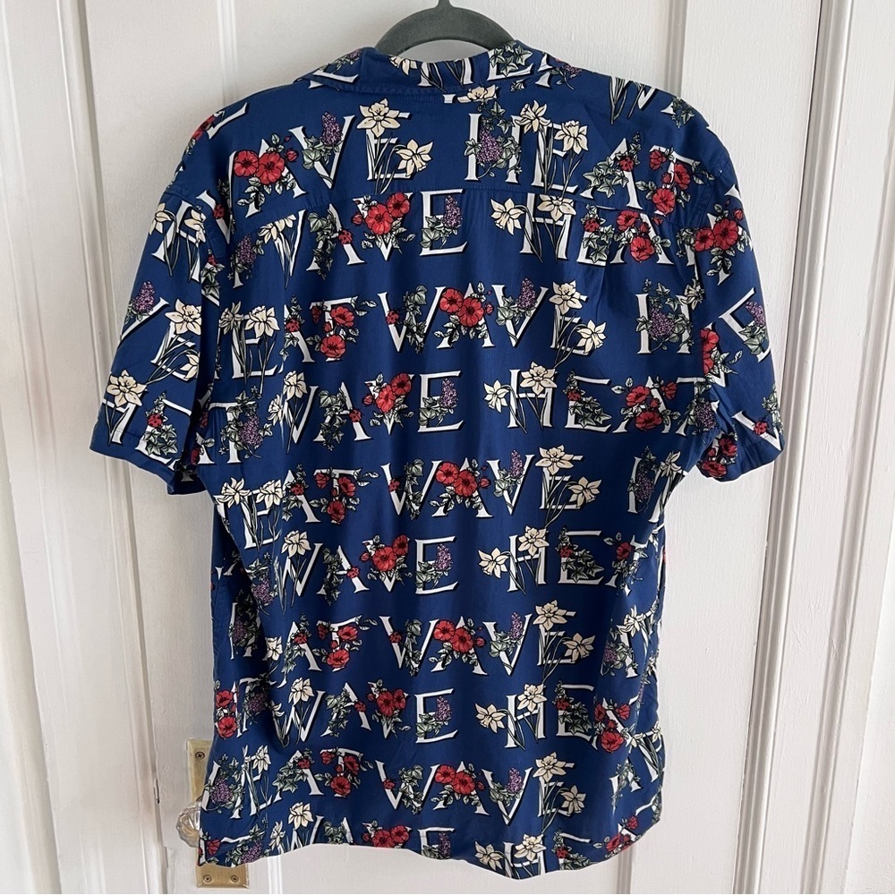 J.Crew Men's Medium Heatwave Summer Floral Short Sleeve Button Up​​​​​ - Picture 3 of 8